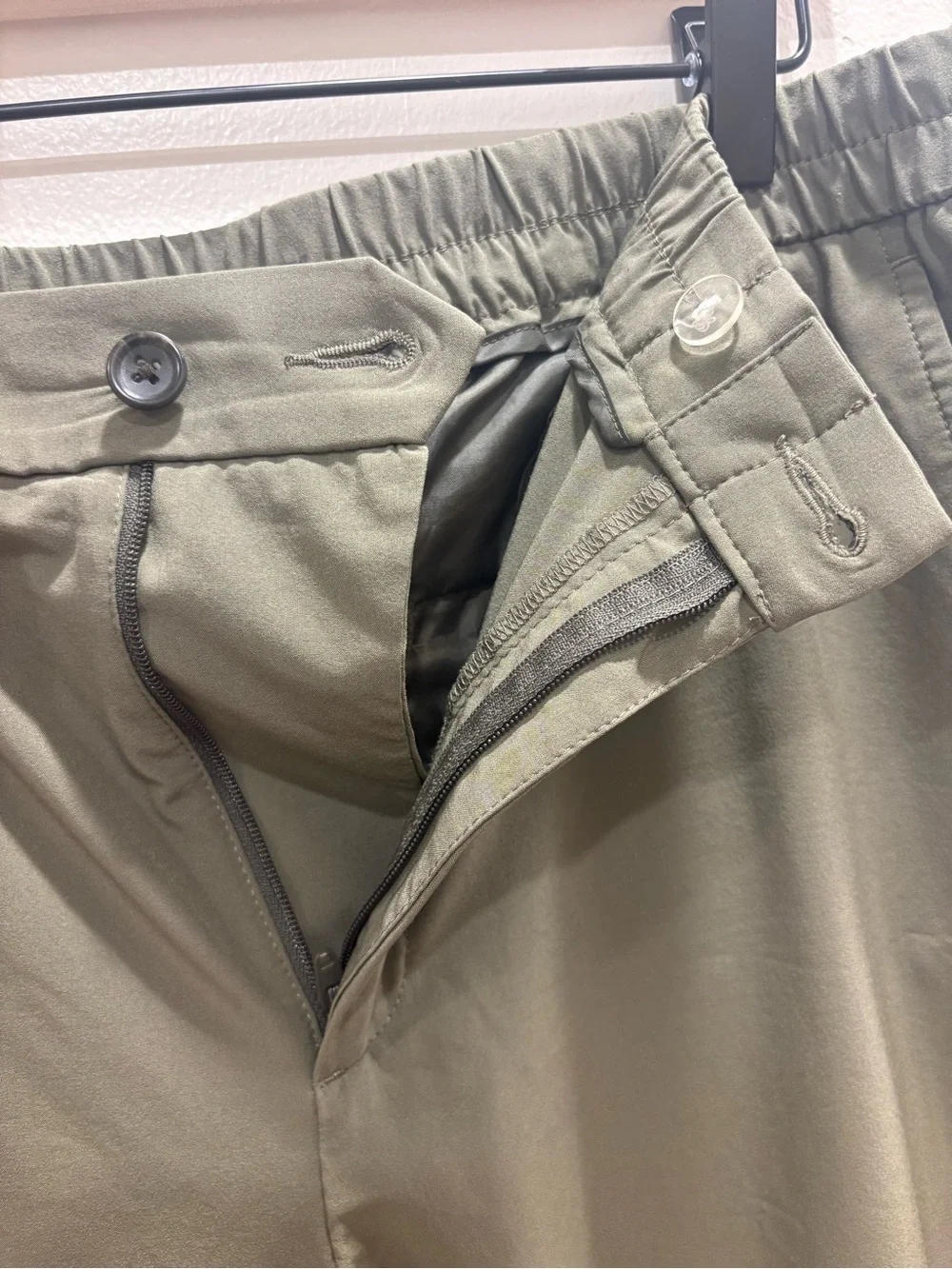 Banana Republic Factory AirStretch Tapered Ankle Pants Olive Green M